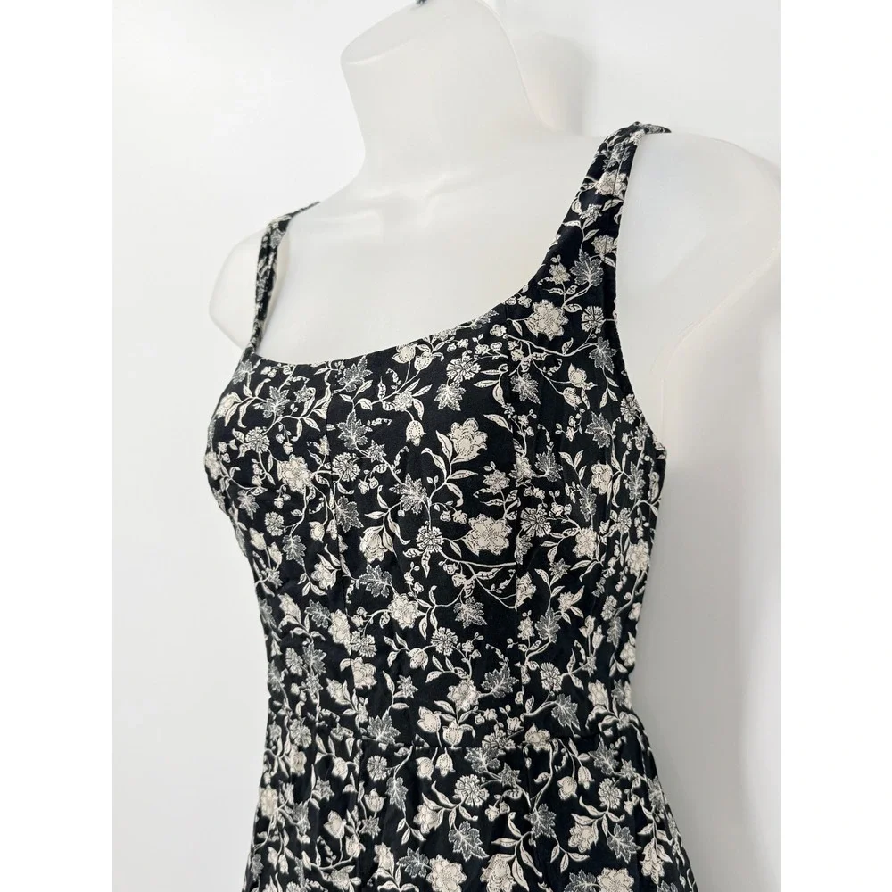 Old Navy Garden Floral Mini Dress Pockets womens sz L 90s Grunge Flirty feminine